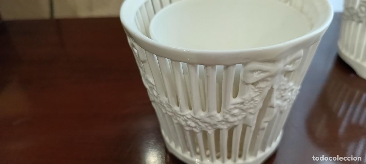 Antig&uuml;edades: Macetero y maceta con sello en la base