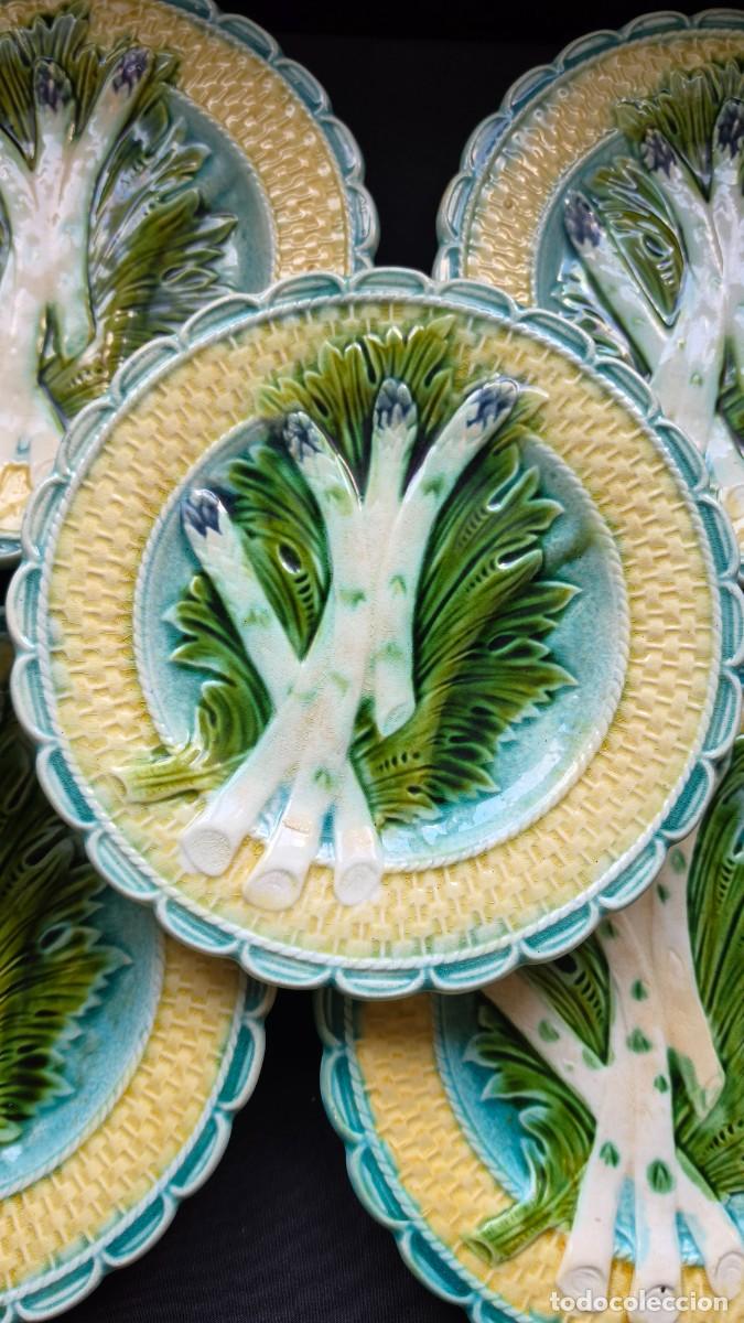 Antig&uuml;edades: Antiguo Plato de Esp&aacute;rragos en Barbotina en Loza Francesa Relieve S. XIX