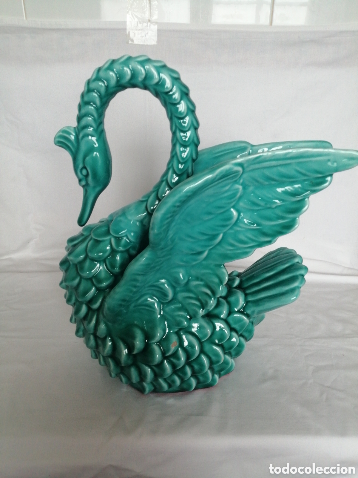 Antig&uuml;edades: Cisne de cer&aacute;mica de Manises.