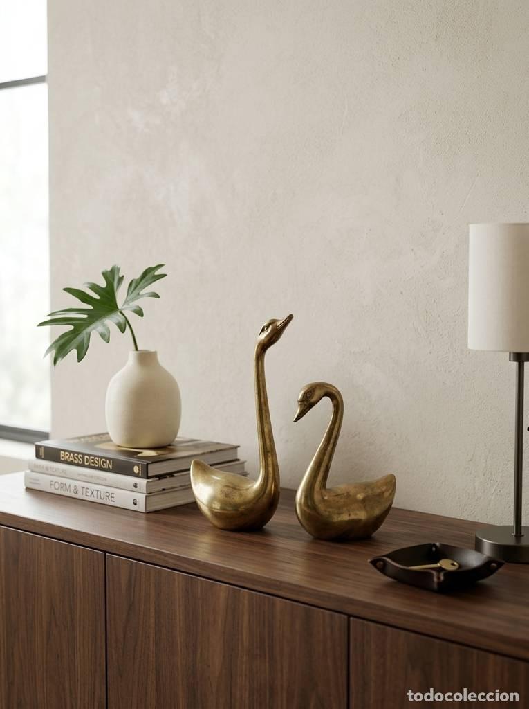 Antig&uuml;edades: CISNES DE LAT&Oacute;N ESTILO MODERNO