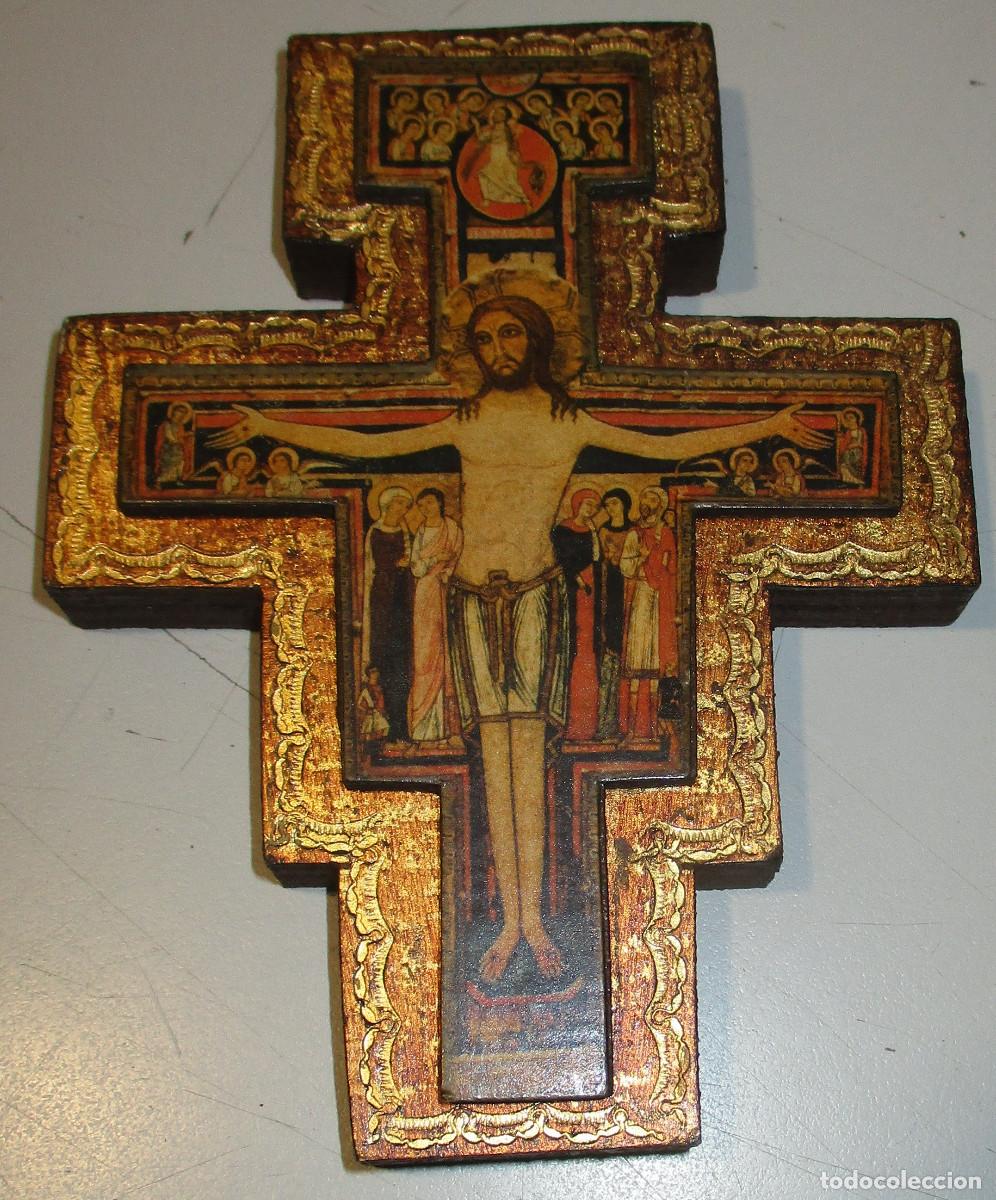 Antig&uuml;edades: Crucifijo, cruz de San Andr&eacute;s, antigua.