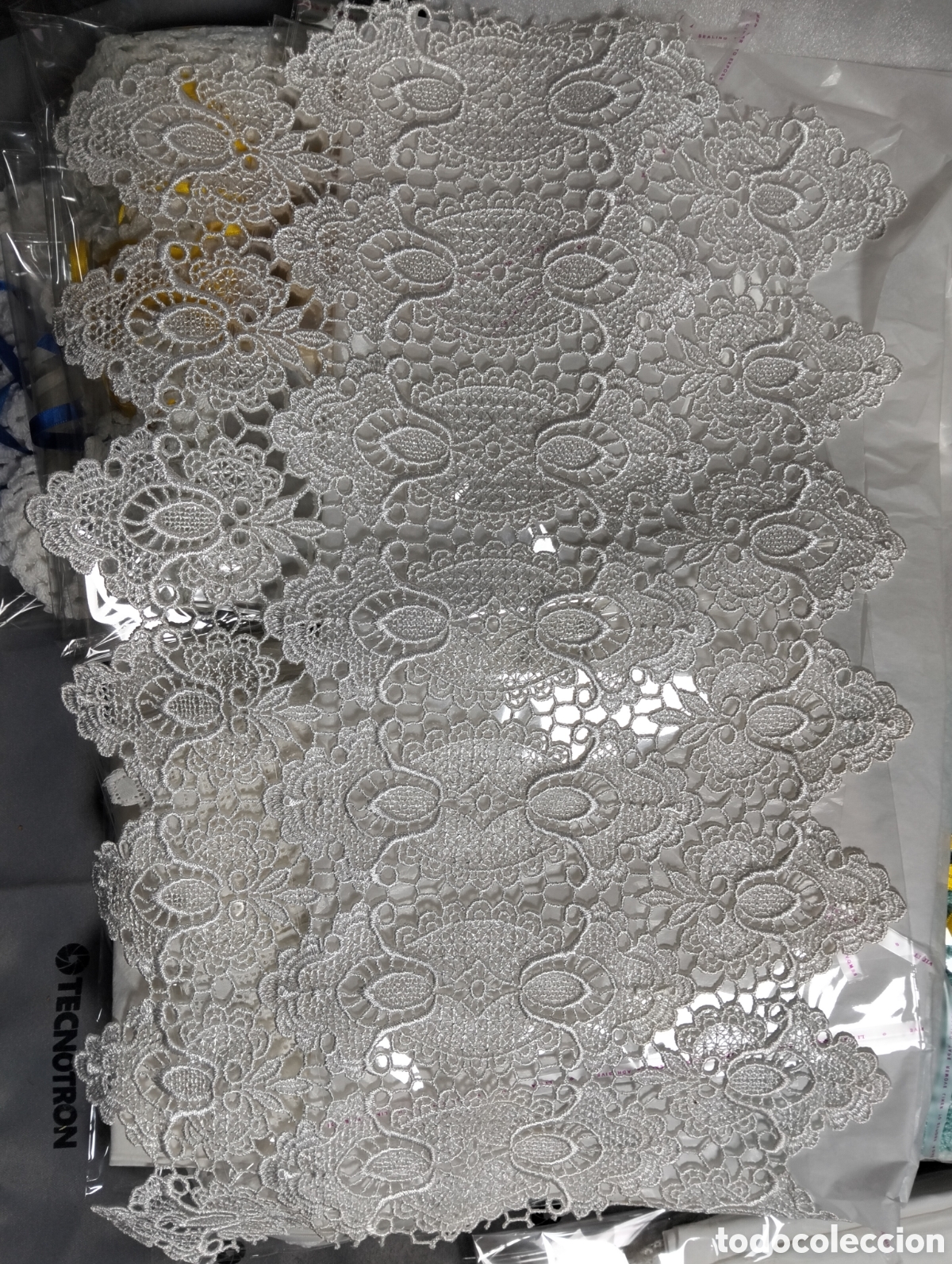 Antig&uuml;edades: Tapete GUIPUR 57*34 cm aprox