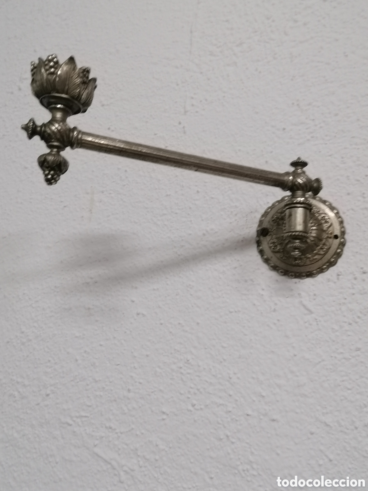 Antig&uuml;edades: Candelabro de pared articulado antiguo