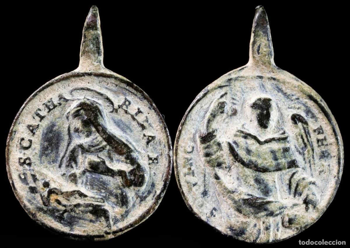 Antig&uuml;edades: Religious Medal Santa Catalina / San Pedro XVI-XVII centuries - 24x17 mm.