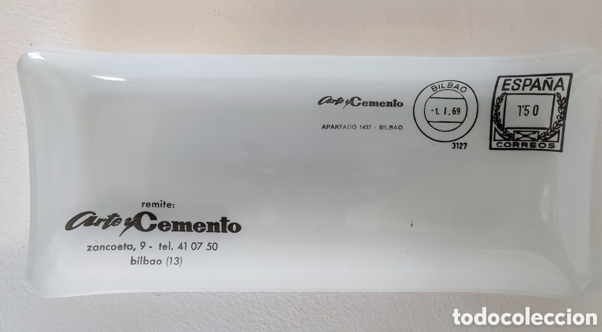 Antig&uuml;edades: Cenicero publicitario antiguo Arte y Cemento Bilbao 1969 cristal opalino vintage