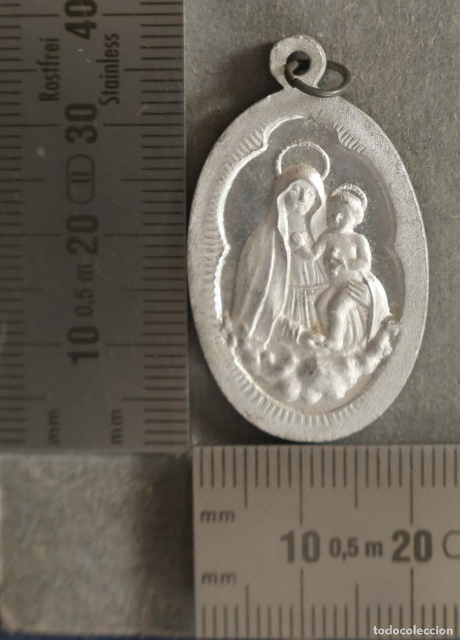 Antig&uuml;edades: MEDALLA. NTRA SRA DE GUADALUPE. BAENA.