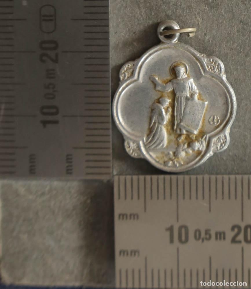 Antig&uuml;edades: MEDALLA. FRANCISCANA. CON BENDICION EN REVERSO.