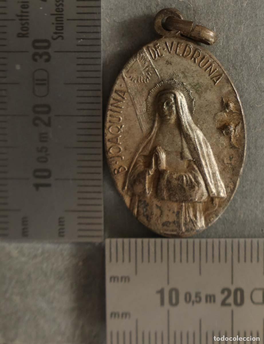 Antig&uuml;edades: MEDALLA. BEATA JOAQUINA DE VEDRUNA. VIRGEN DEL CARMEN.