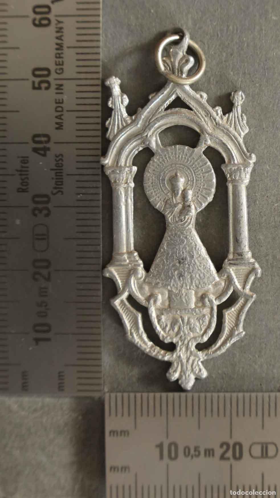 Antig&uuml;edades: MEDALLA. NTRA SRA DEL PILAR. TEMPLETE NEOGOTICO.