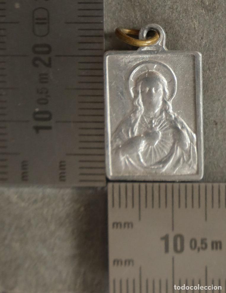 Antig&uuml;edades: MEDALLA. SAGRADO CORAZON. NTRA SRA DEL PERPETUO SOCORRO.