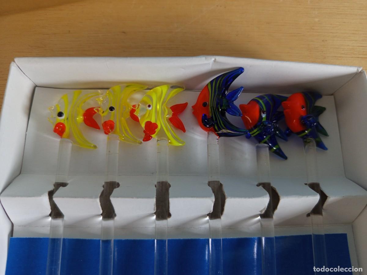 Antig&uuml;edades: Juego de 6 Palitos para c&oacute;cteles de vidrio soplado a mano. Peces.Caja Original.Vintage