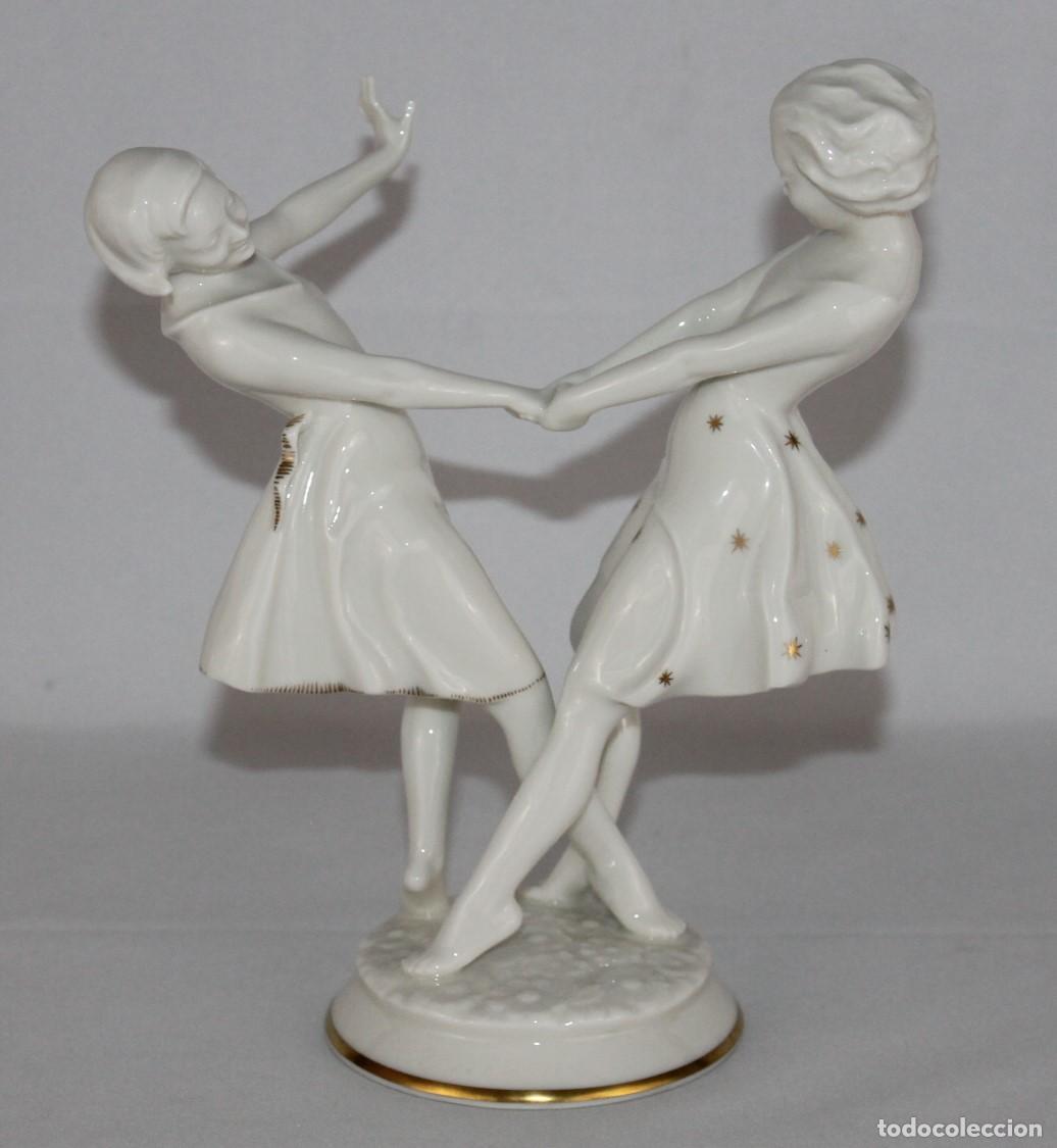 Antig&uuml;edades: Figura Hutschenreuther Selb. Dos ni&ntilde;as bailando. Porcelana alemana. Modelo 1462/1