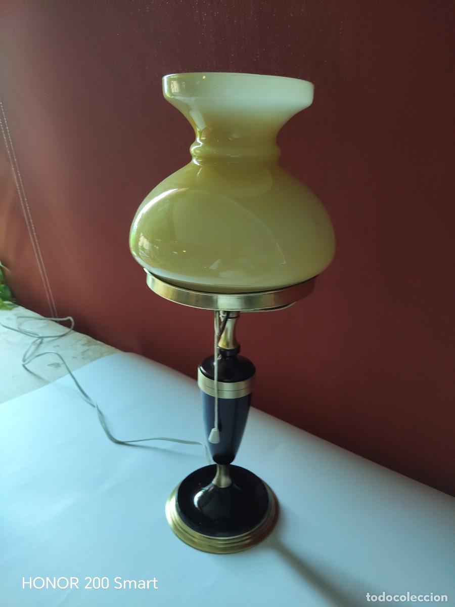 Antig&uuml;edades: L&aacute;mpara antigua quinqu&eacute; tulipa