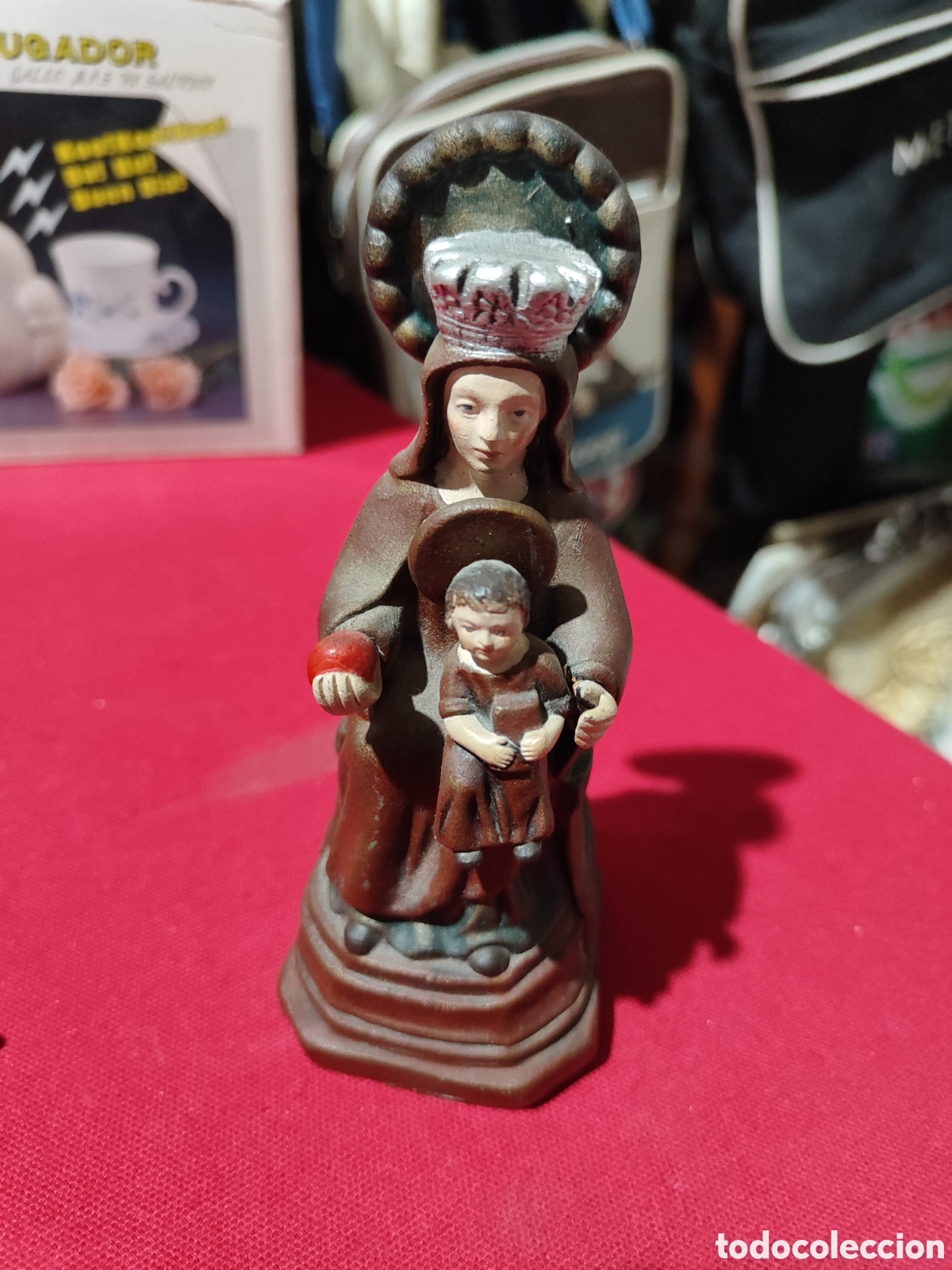 Antig&uuml;edades: Figura de barro numerada del 25 Aniversario hospital virgen de la Arrixaca n&deg; 33