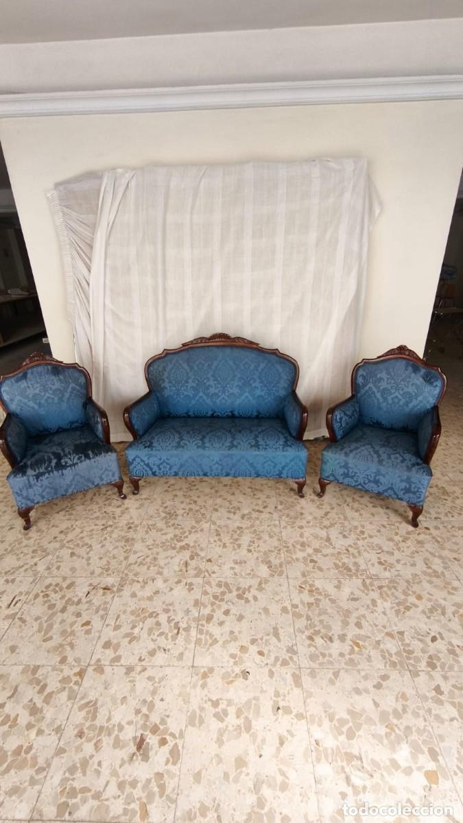 Antig&uuml;edades: Conjunto sof&aacute; y sillones estilo Isabelino - Foto 2