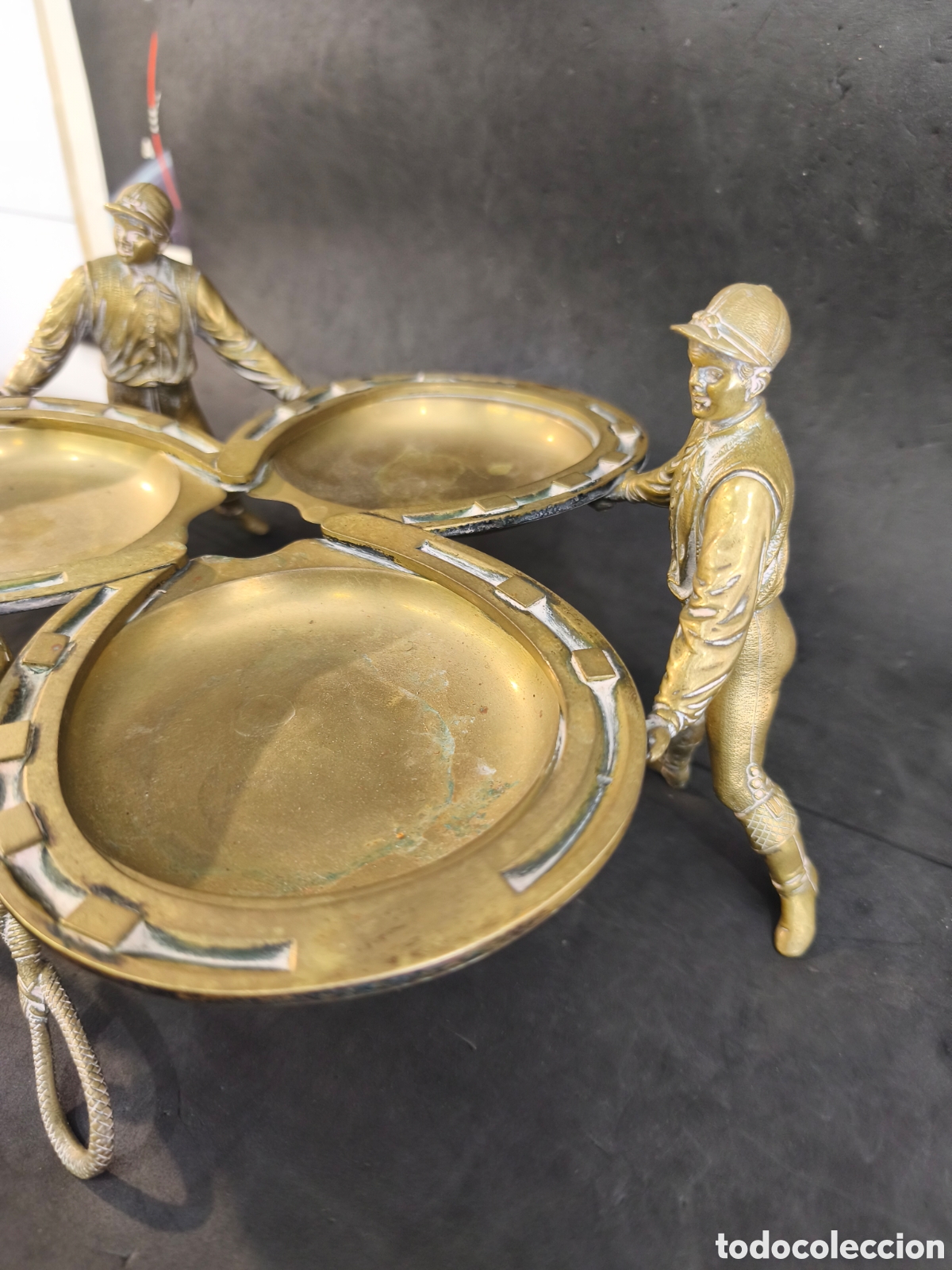 Antig&uuml;edades: Centro de bronce o bandeja de aperitivo... - Foto 3