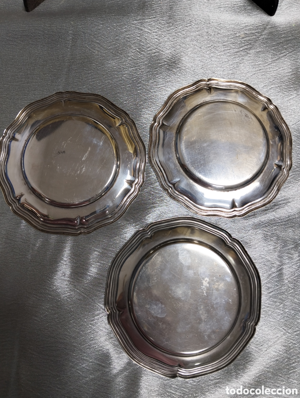 Antig&uuml;edades: Plato de alpaca mide 12 cm Aprox - Foto 2