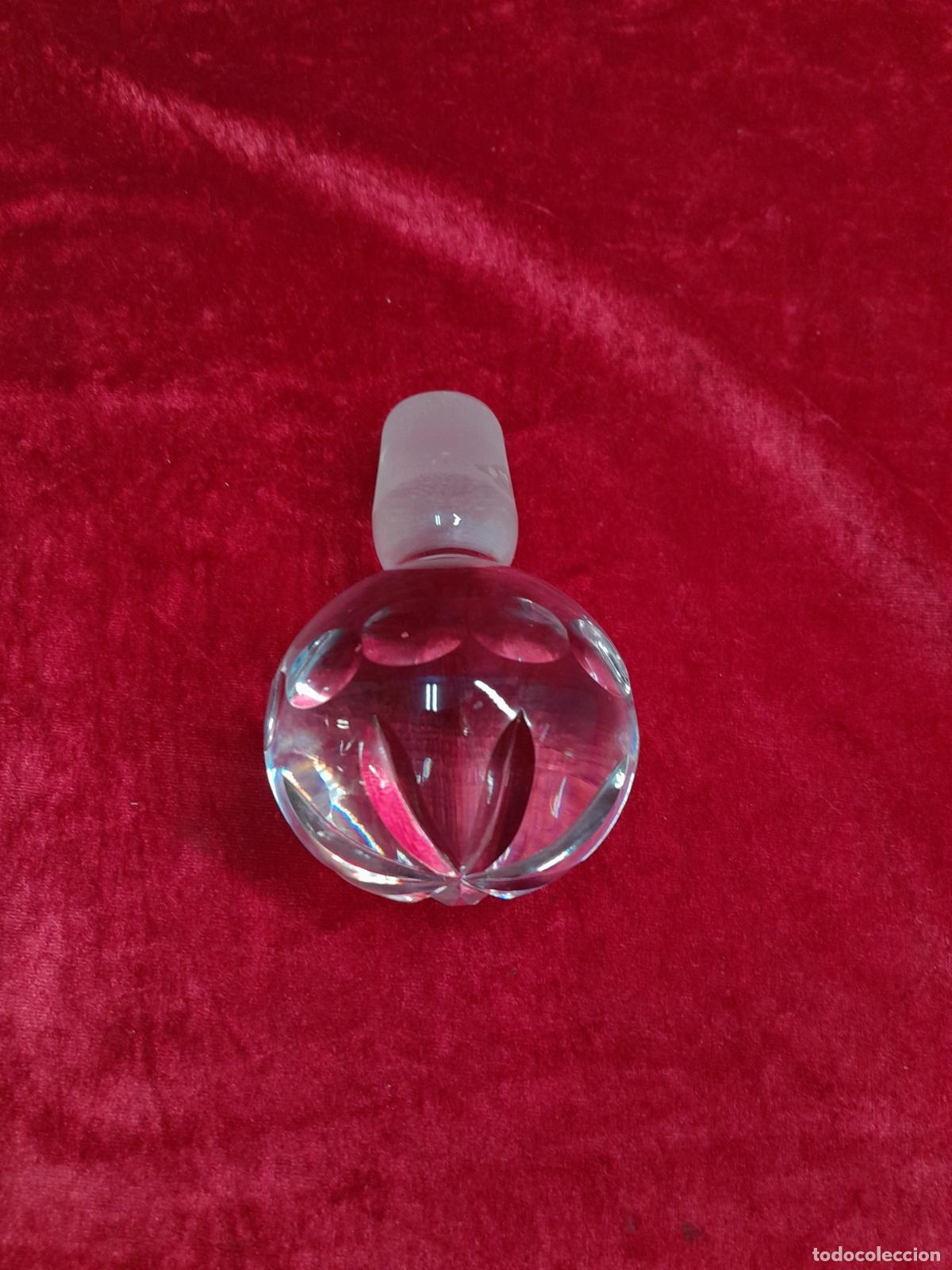 Antig&uuml;edades: TAP&Oacute;N PARA LICORERA EN CRISTAL MACIZO TALLADO. MEDIADOS. S.XX