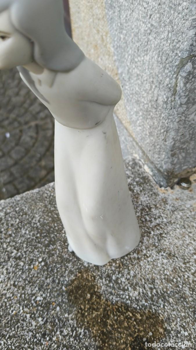 Antig&uuml;edades: Porcelaine fine espagne sign&eacute;e