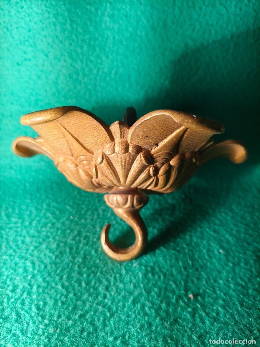 Antig&uuml;edades: ANTIGUO GRAN FLORON DE BRONCE DORADO PARA COLGAR LAMPARA. ESTILO MODERNISTA.
