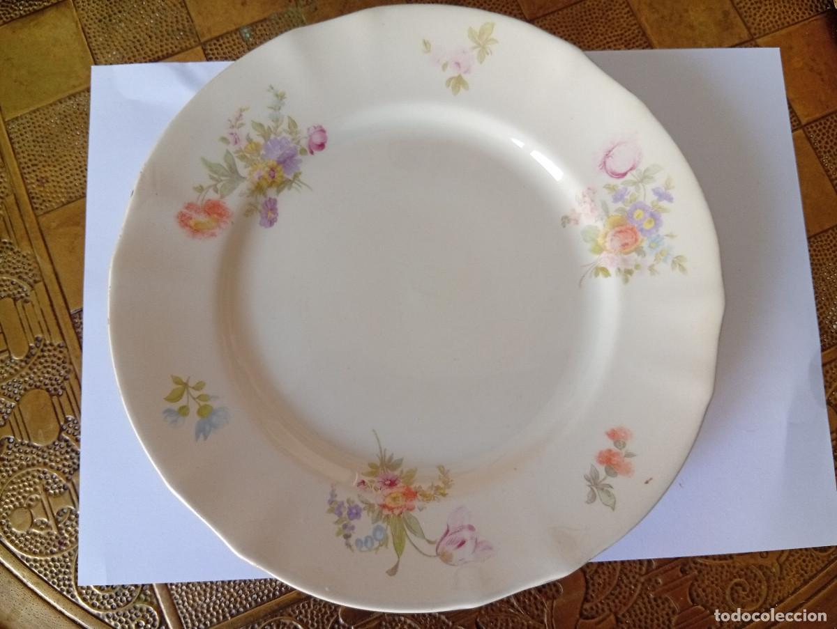 Antig&uuml;edades: Plato antiguo de Arabia Finlandia de la serie Flor de Verano