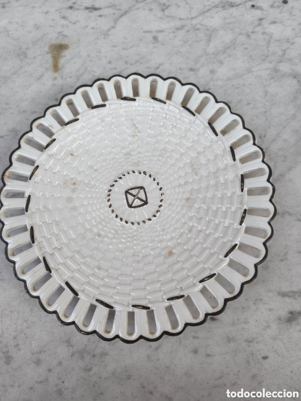 Antig&uuml;edades: Antiguo plato calado Wedgwood