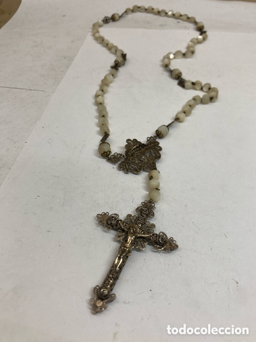 Antig&uuml;edades: Rosario de plata y n&aacute;car con filigrana