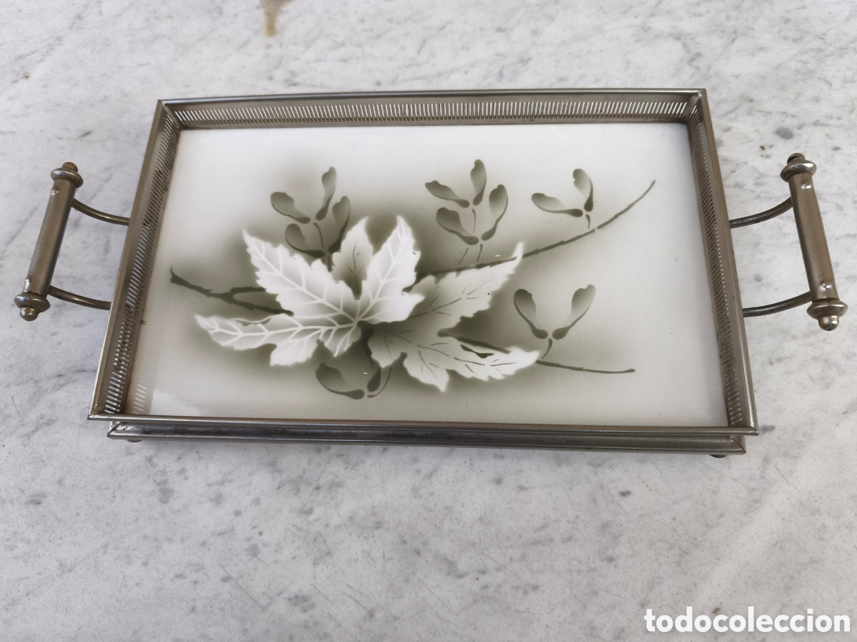 Antig&uuml;edades: Preciosa bandeja antigua de porcelana may&oacute;lica