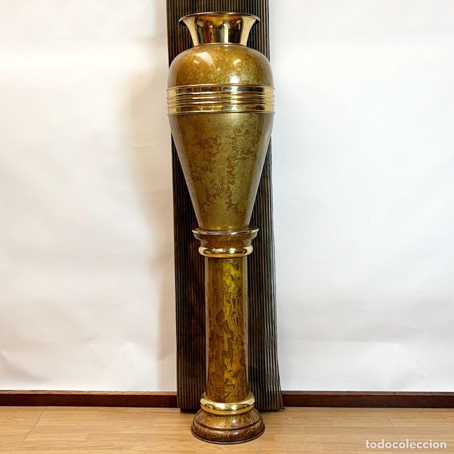 Antig&uuml;edades: Tinaja con columna de la Casa Ciate