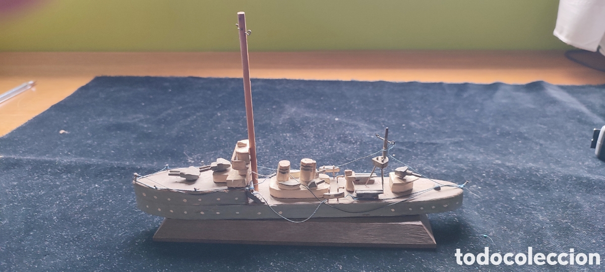 Antig&uuml;edades: Antigua maqueta artesanal de madera y metal de un barco destructor