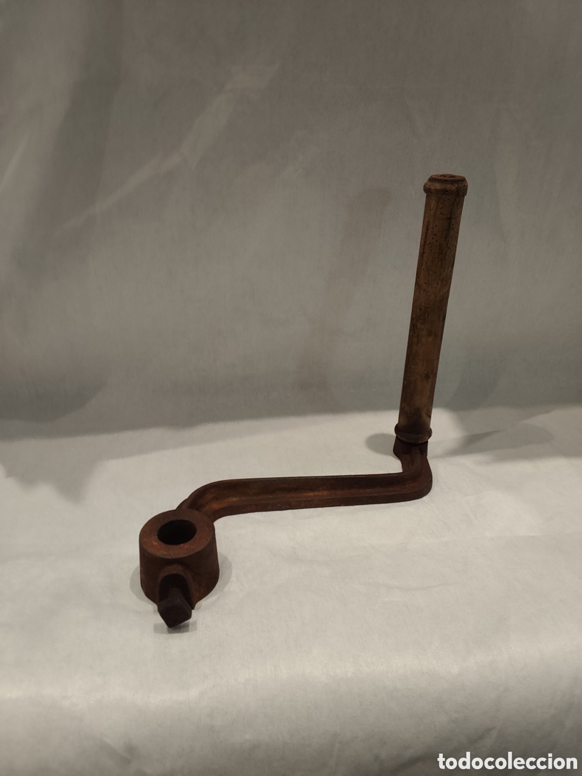 Antig&uuml;edades: Manivela antigua de madera y hierro forjado &ndash; herramienta antigua / carpinter&iacute;a vintage