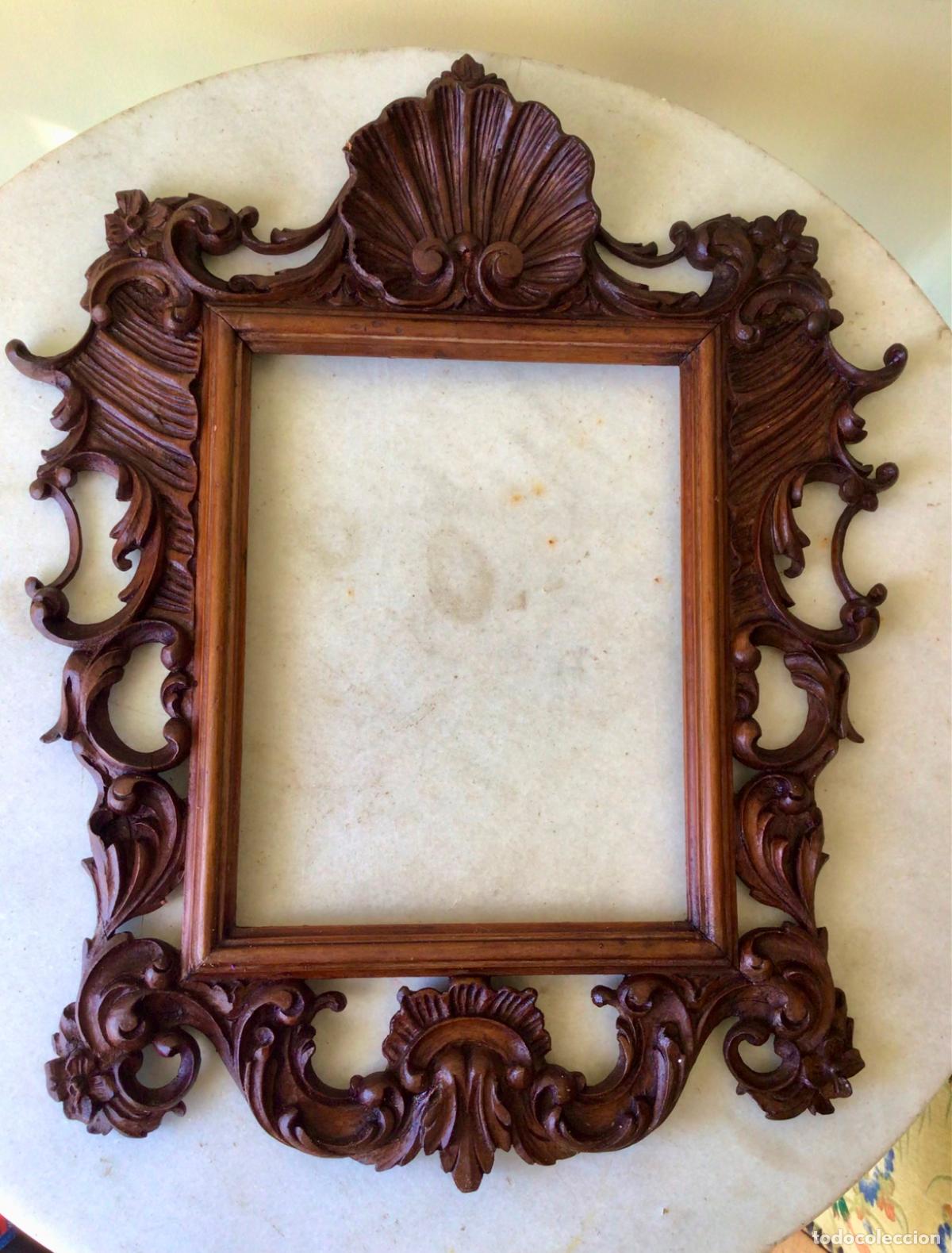 Antig&uuml;edades: ANTIGUO MARCO DE MADERA TALLADA SIGLO XIX - CORNUCOPIA TALLADA