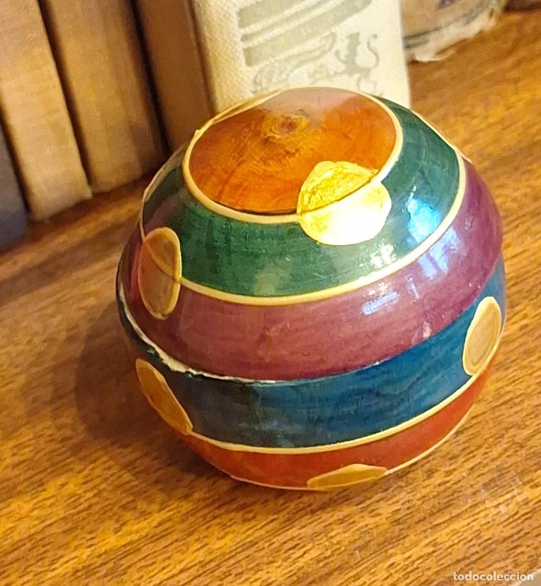 Antig&uuml;edades: Caja Joyero de Madera Lacada