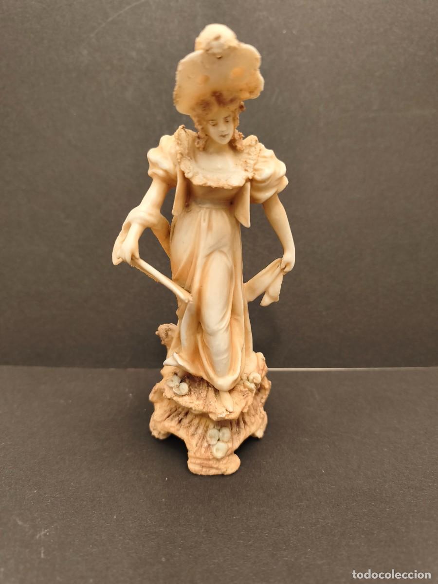Antig&uuml;edades: FIGURA DE DAMA EN BISCUIT CIRCA 1900 - Foto 1