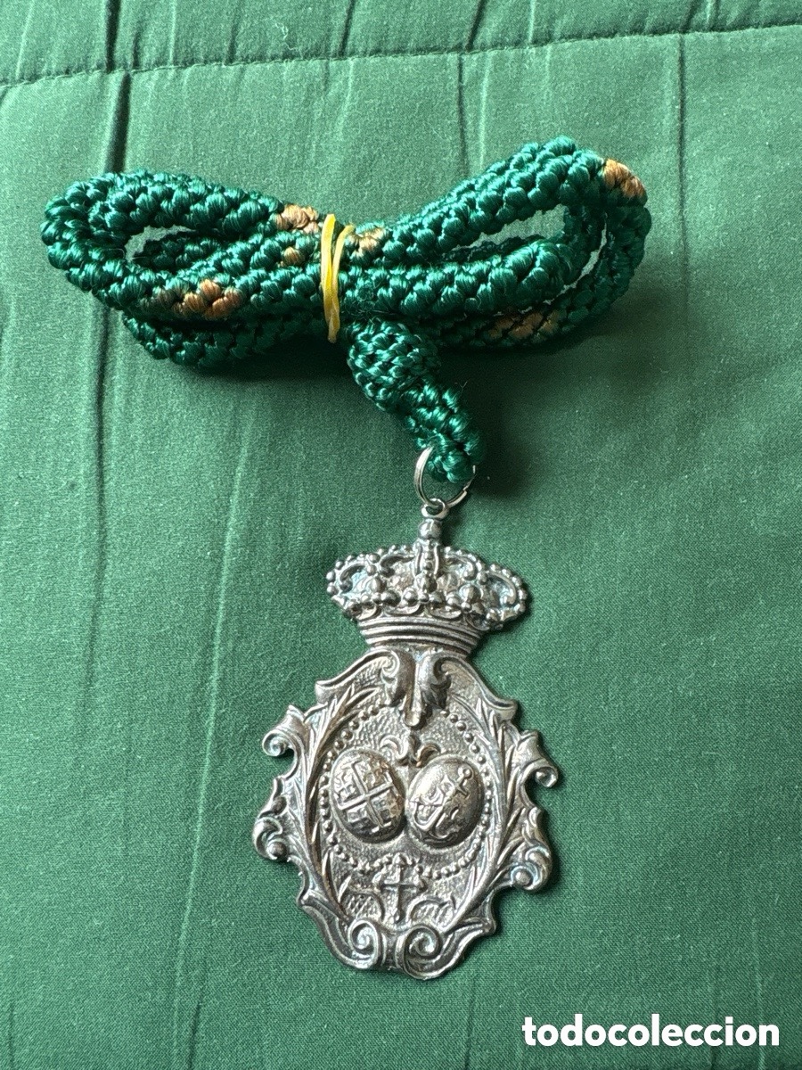Antig&uuml;edades: Antigua medalla religiosa Hermandad (A15)