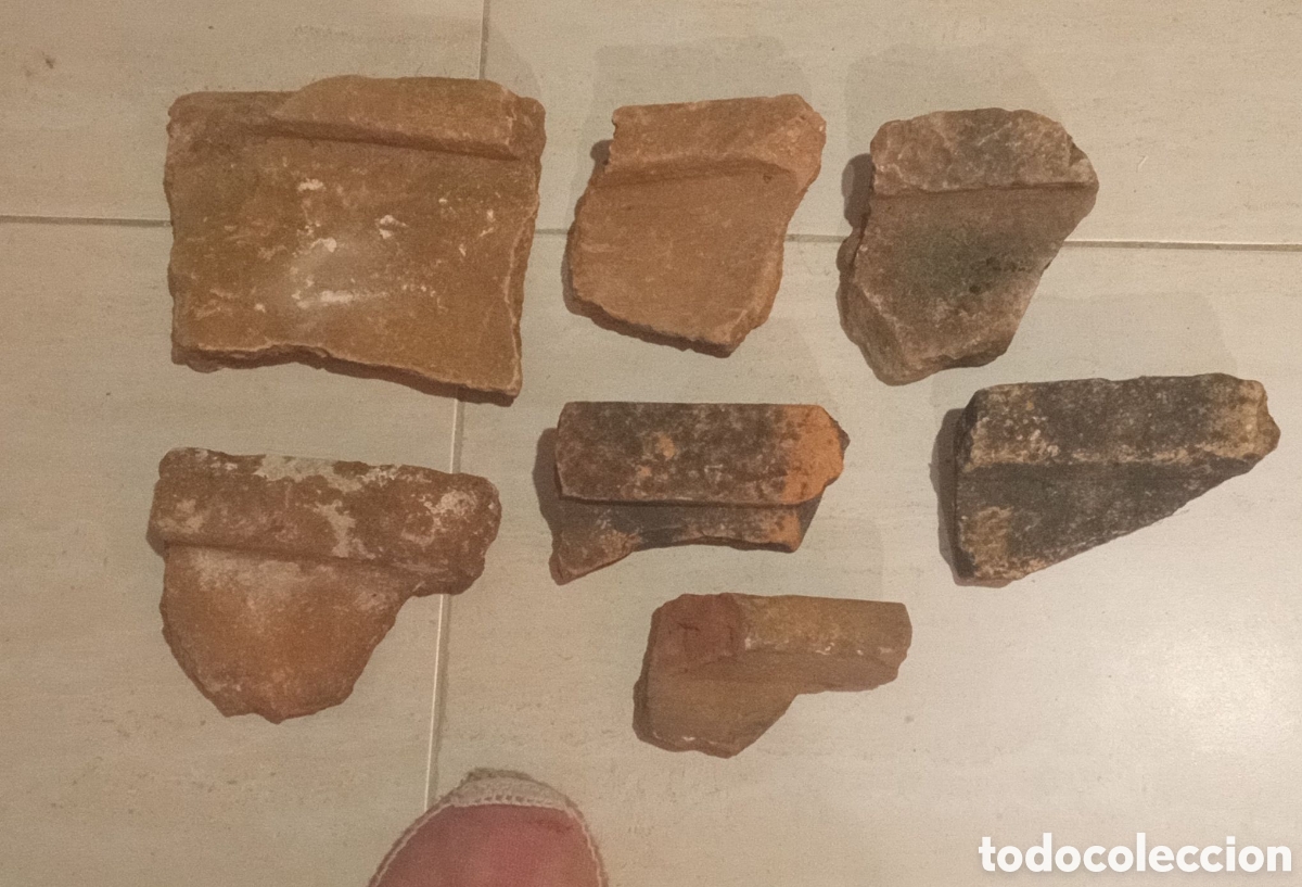 Antig&uuml;edades: Arqueolog&iacute;a. Tegulae. Lote de tejas romanas.