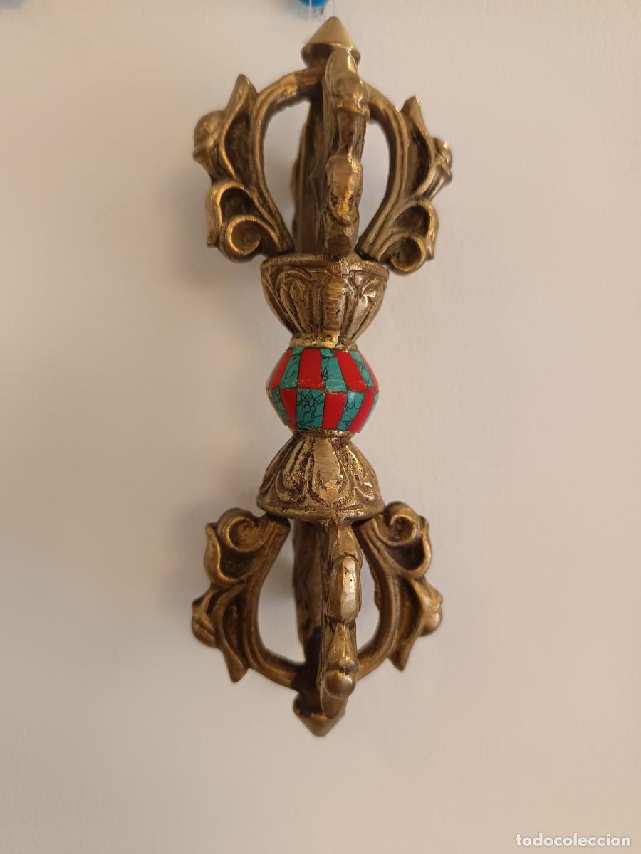 Oggetti Antichi: Vajra o dorje tibetano tradicional, elaborado artesanalmente en Nepal