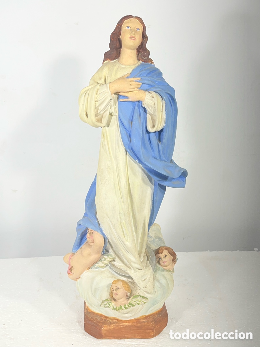 Antig&uuml;edades: Virgen Inmaculada Concepci&oacute;n policromada con querubines