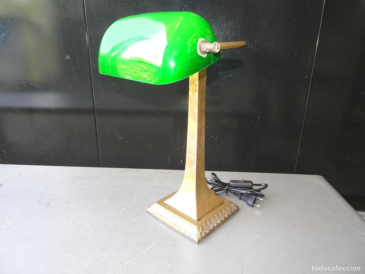 Antig&uuml;edades: L&aacute;mpara Banquero Art Deco-Lat&oacute;n y Cristal Verde