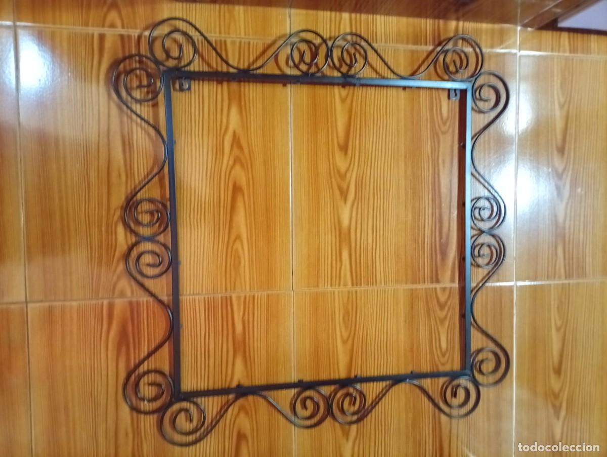 Antig&uuml;edades: bonito marco metalico de espejo