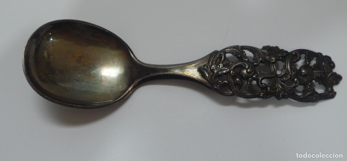 Antig&uuml;edades: Cuchara de plata esterlina