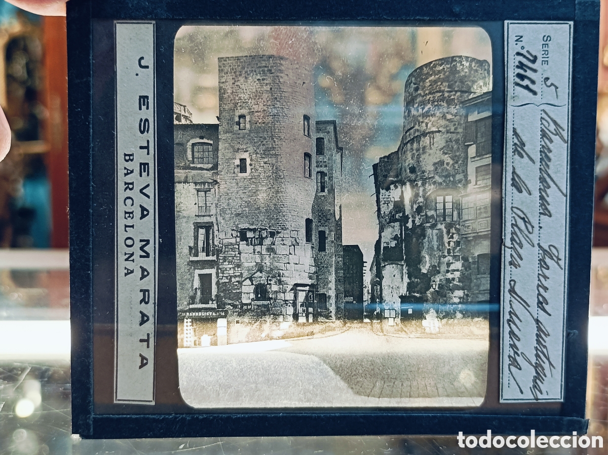 Antig&uuml;edades: PLACA CRISTAL. J.ESTEVA MARATA. BARCELONA. TORRES ANTIGUAS DE LA PLAZA NUEVA. 10&times;8,5 cm