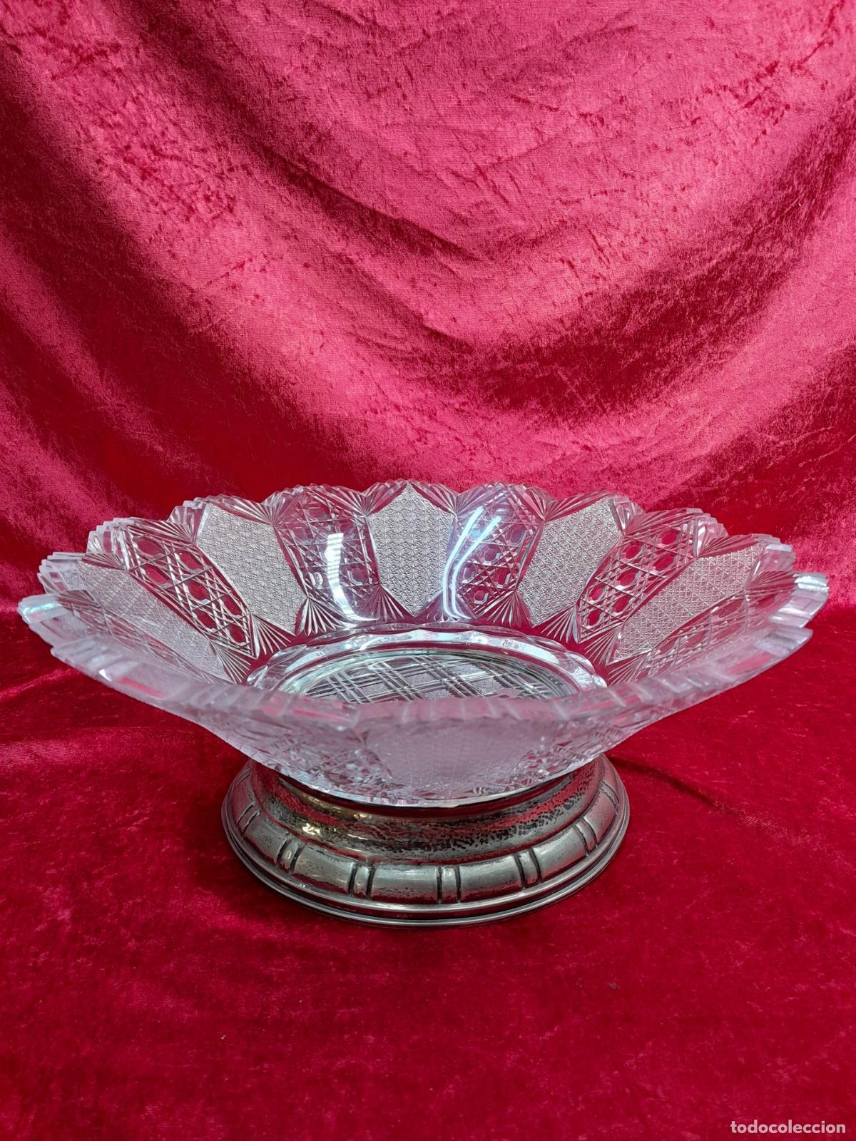 Antig&uuml;edades: CENTRO DE MESA DE CRISTAL TALLADO. MEDIADOS S.XX