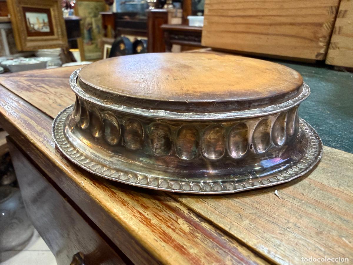 Antig&uuml;edades: PEANA BASE DE ALPACA CON BA&Ntilde;O DE PLATA - MEDIDA 11,5X3,5 CM - RELIGIOSO