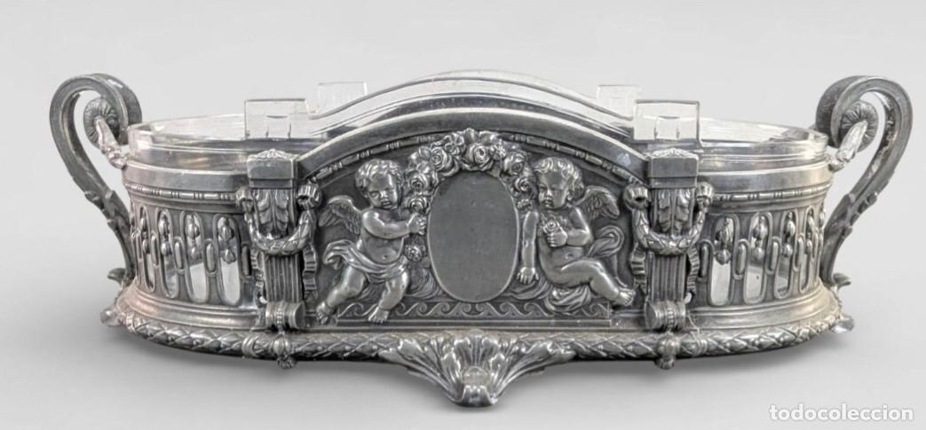 Antig&uuml;edades: Jardinera Art Nouveau plateada WMF 49 cm