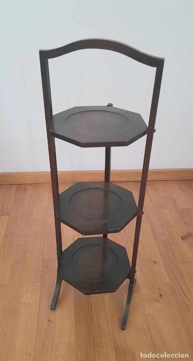 Antig&uuml;edades: mueble auxiliar ingles, mesita plegable de 3 pisos para pasteles (86cm aprox de alto)