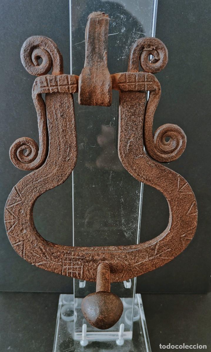 Antig&uuml;edades: Llamador hierro siglo XVI