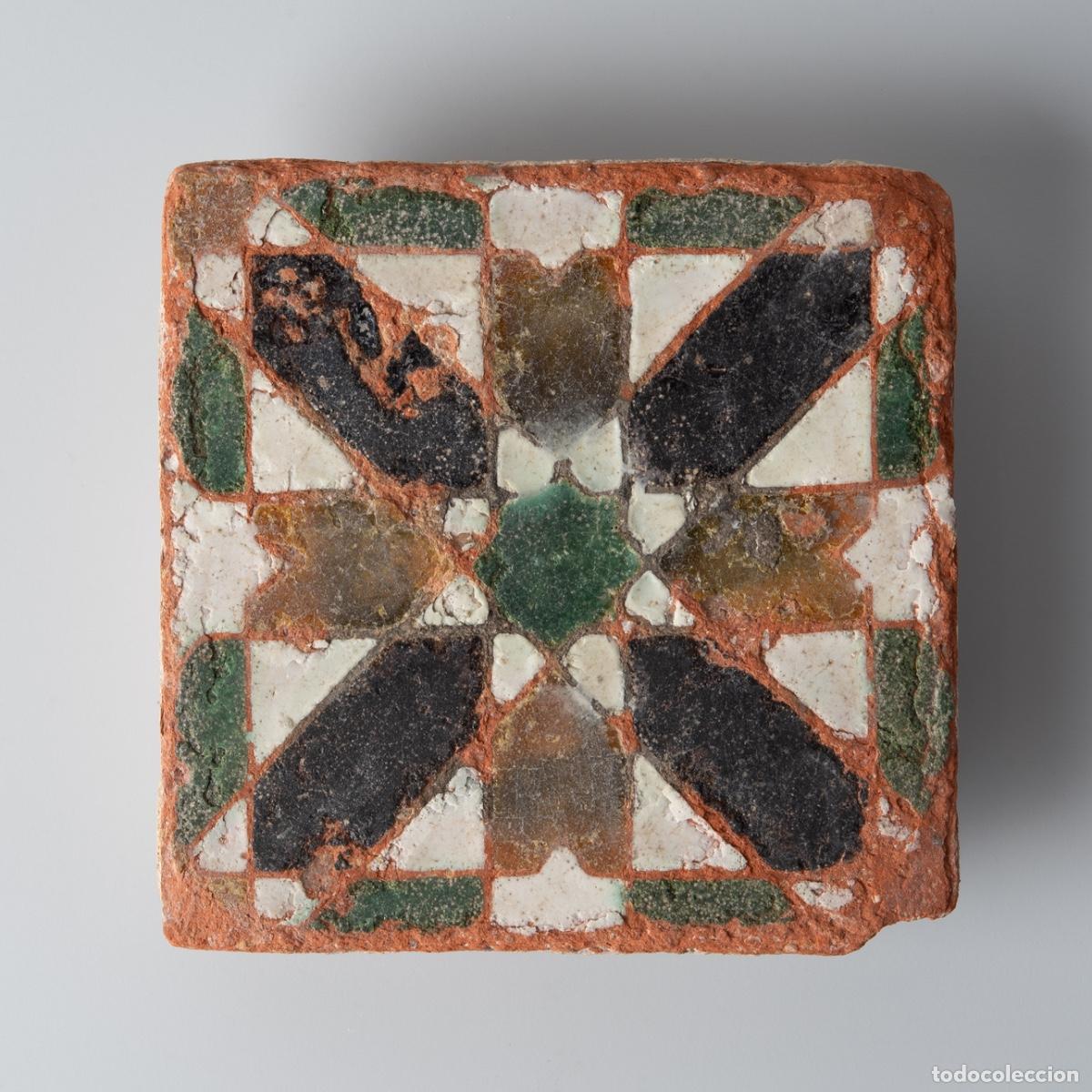 Antig&uuml;edades: Azulejo Mudejar Toledo, Espa&ntilde;a - Siglo XV/XVI - Arista/Cuenca