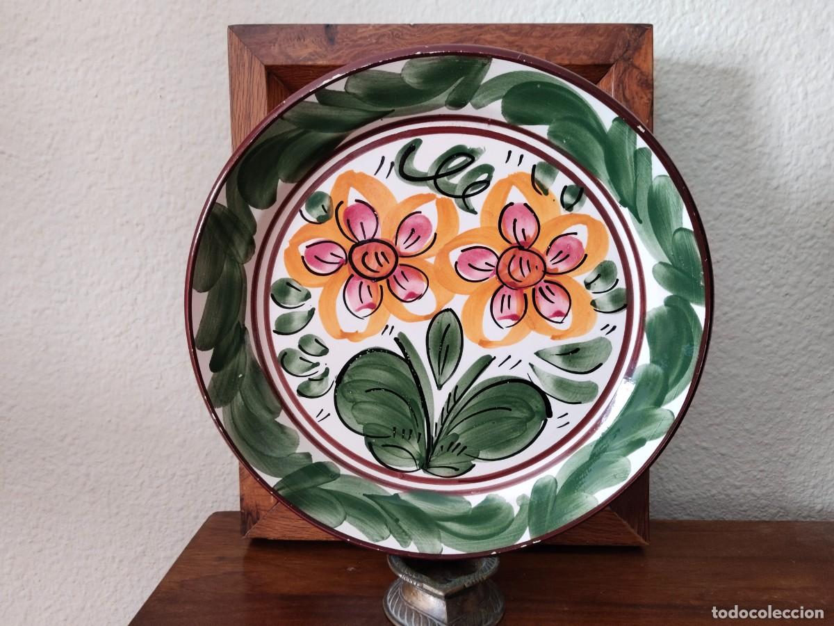 Antig&uuml;edades: Antiguo plato, posiblemente Manises. Ver fotos.