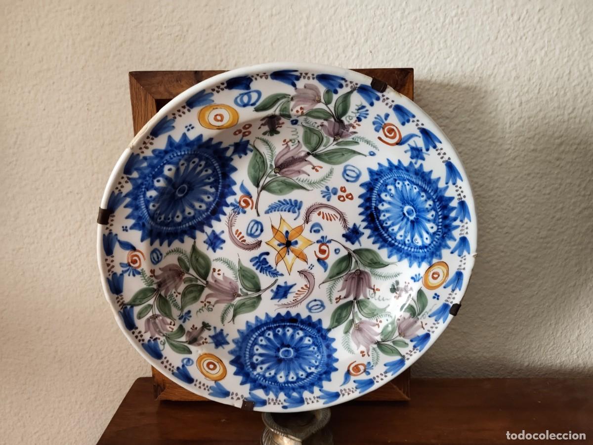 Antig&uuml;edades: Antiguo plato de Manises. Ver.